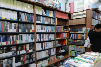 崇文書店 網絡文化經營的新探索與傳統堅守